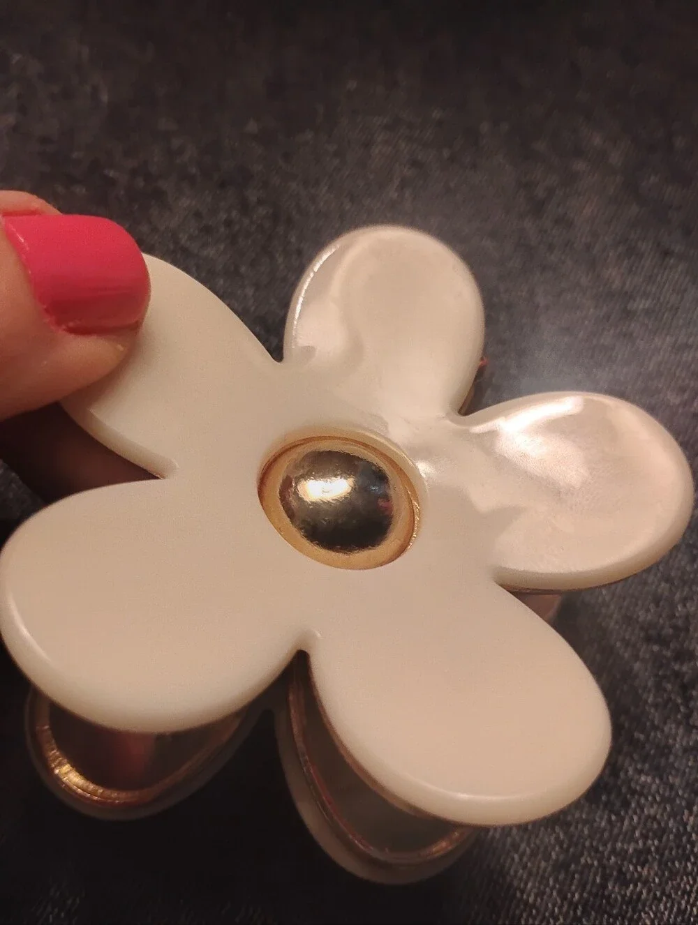 NWOT Gleaming Gold & Cream Jasmine Flower Enamel Finished  Hair Clip